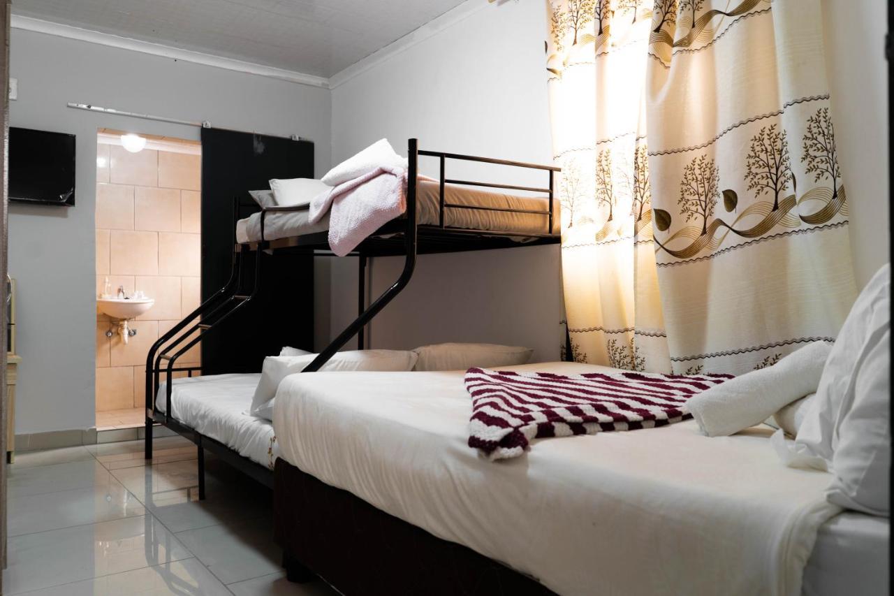 בלוויל Albrine Lodge מראה חיצוני תמונה
