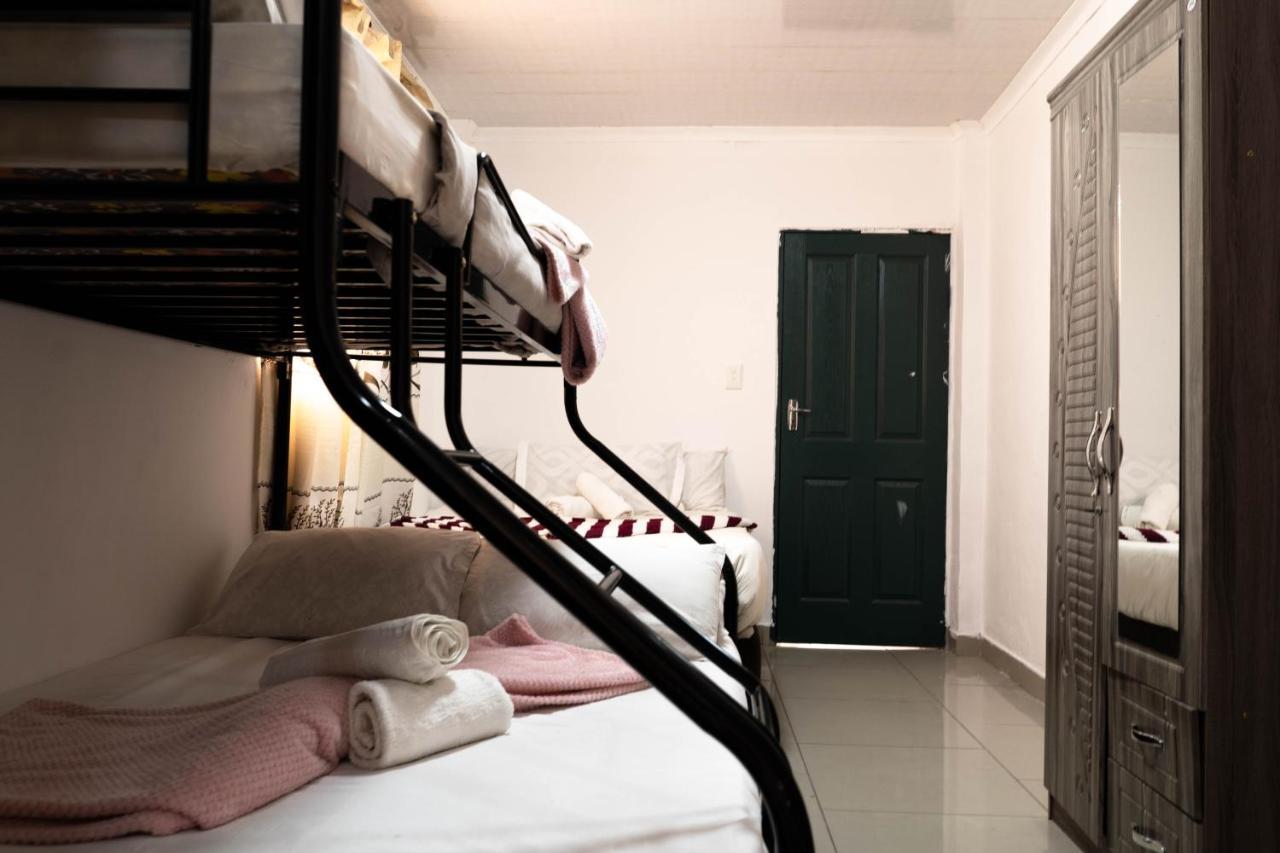 בלוויל Albrine Lodge מראה חיצוני תמונה