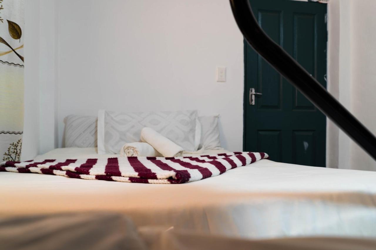 בלוויל Albrine Lodge מראה חיצוני תמונה
